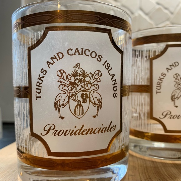 CULVER GLASS COMPANY | Set of 4 | Turks & Caicos Providenciales Whiskey Glasses - Picture 5 of 9